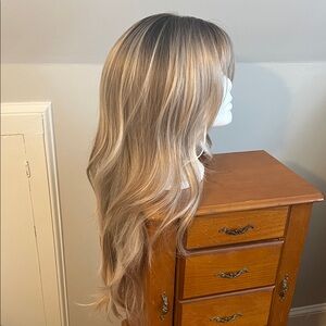 Elegant Blonde Wig for Women